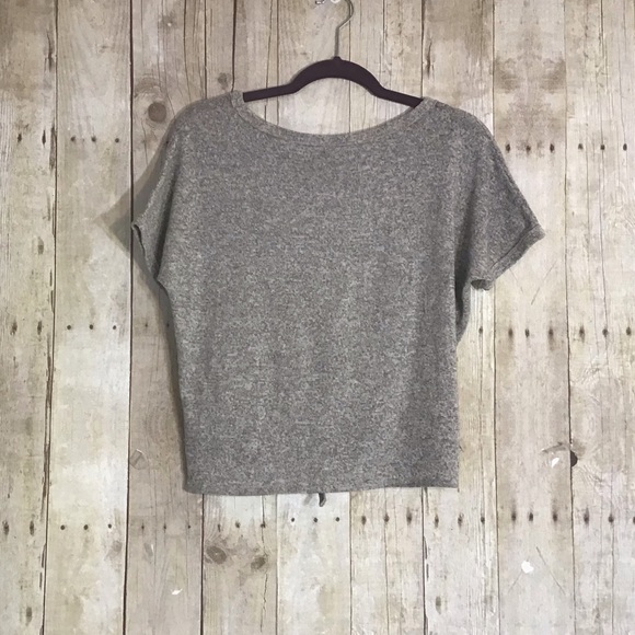 Caution to the Wind Tied Shirt - Picture 5 of 8